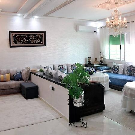 Appartement Azurite - Traditionnel & Spacieux Fez Exterior foto