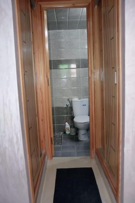 Appartement Azurite - Traditionnel & Spacieux Fez Exterior foto