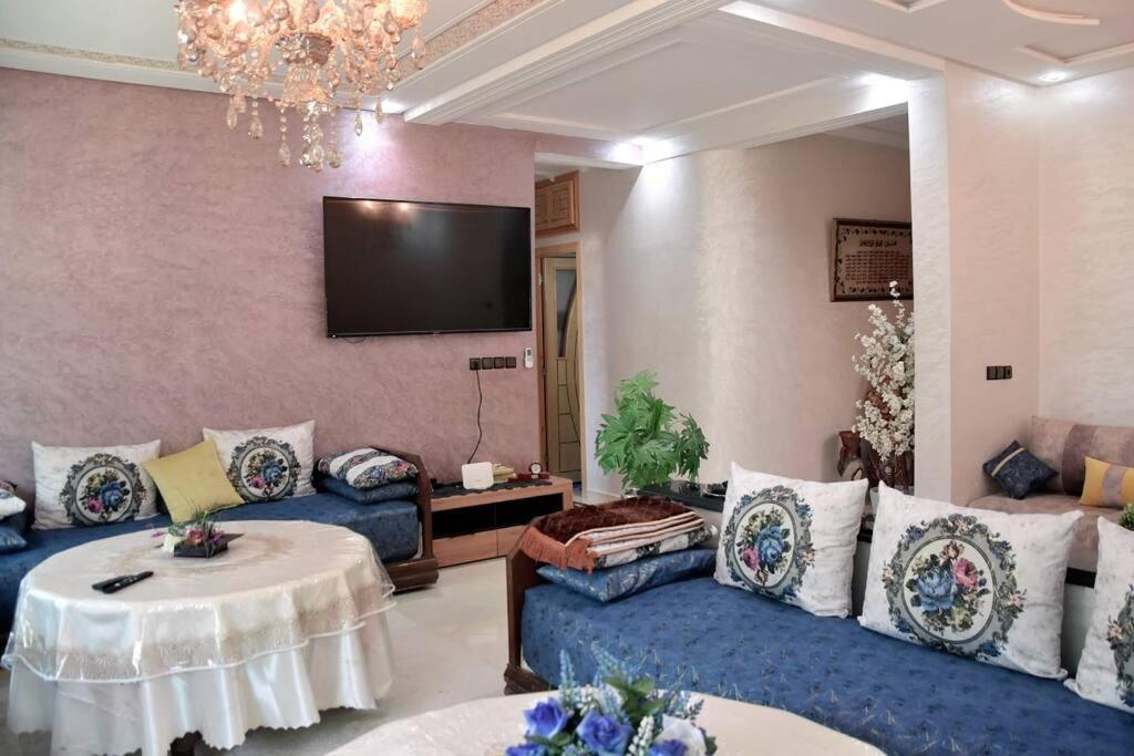 Appartement Azurite - Traditionnel & Spacieux Fez Exterior foto