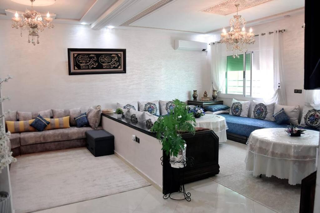 Appartement Azurite - Traditionnel & Spacieux Fez Exterior foto